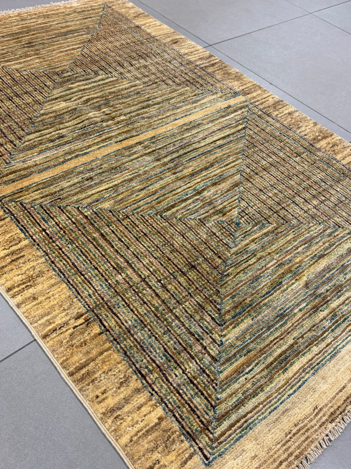 Gabbeh Rug - 154 cm x 99 cm