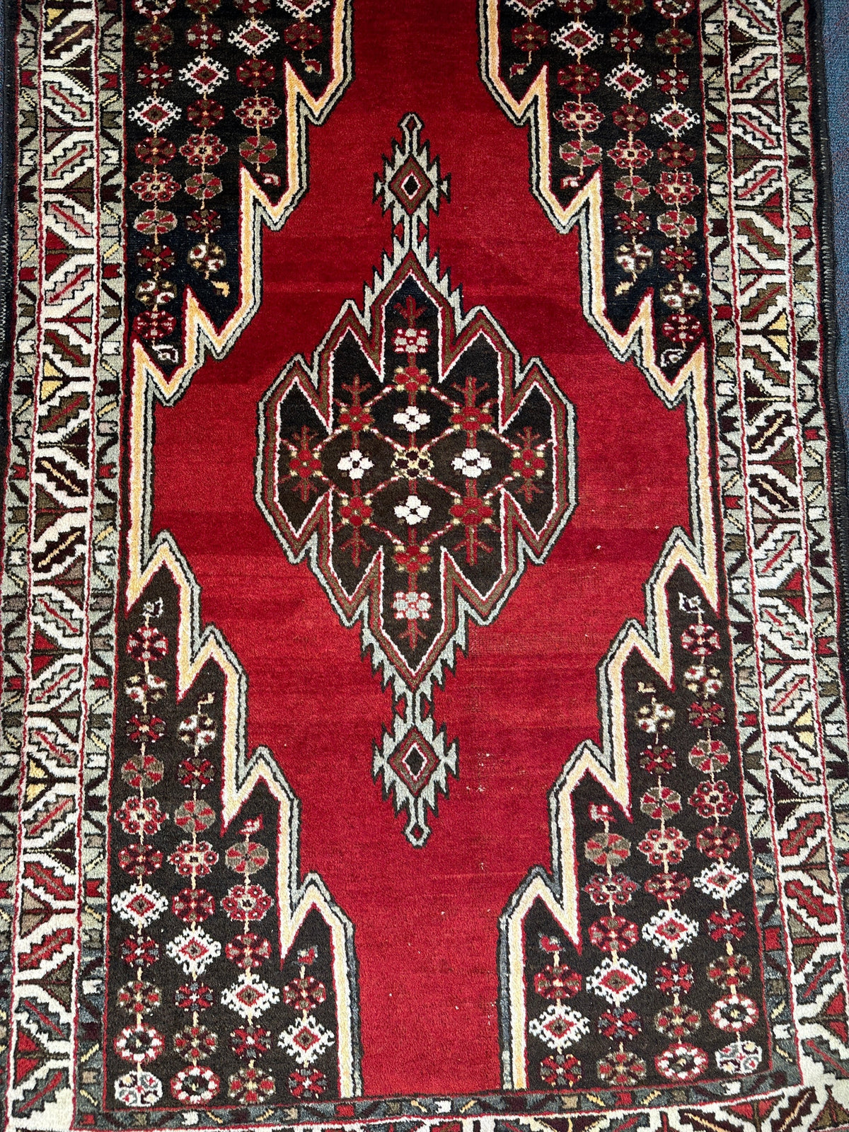 Vintage Hamadan Rug - 200 cm x 132 cm