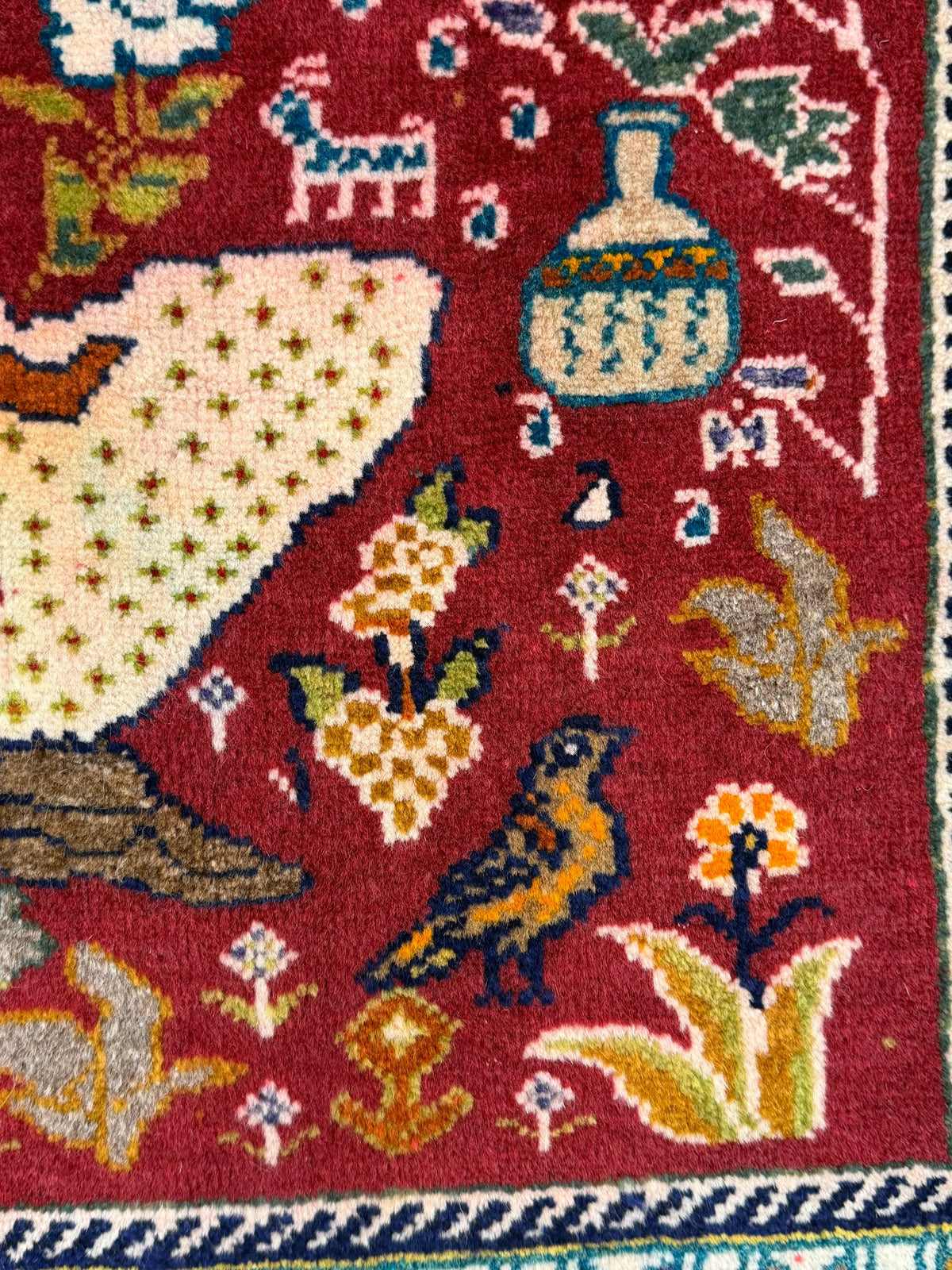 Shiraz Rug (Pictorial) - 118 cm x 195 cm