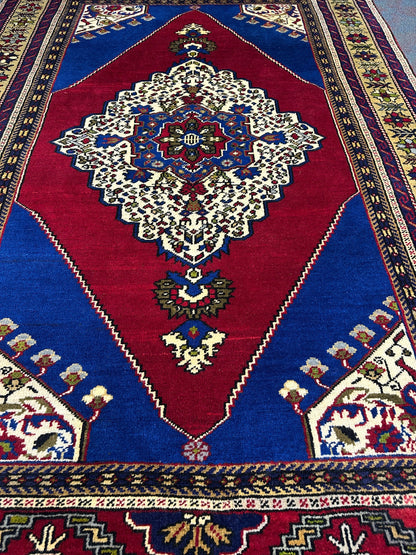 Turkish Rug - 270 cm x 166 cm