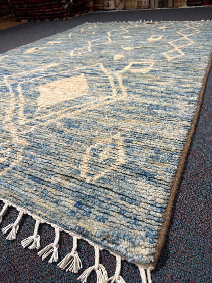 Moroccan Rug - 240 cm x 156 cm