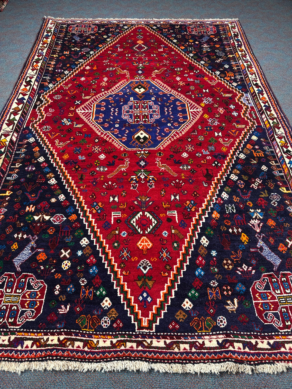 Abadeh Rug - 275 cm x 179 cm