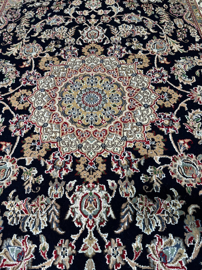 Nain - 270 cm x 176 cm