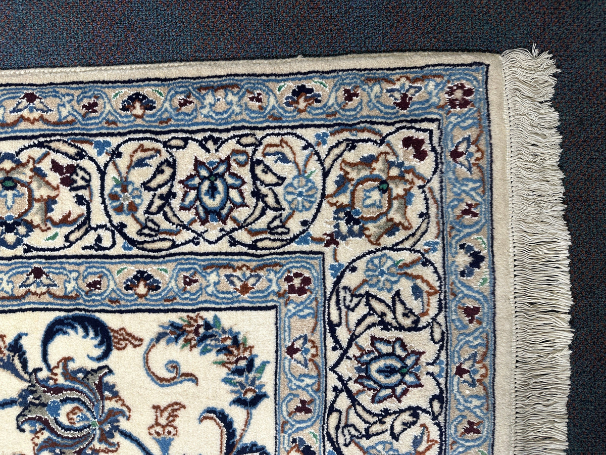 Nain Rug - 300 cm x 193 cm