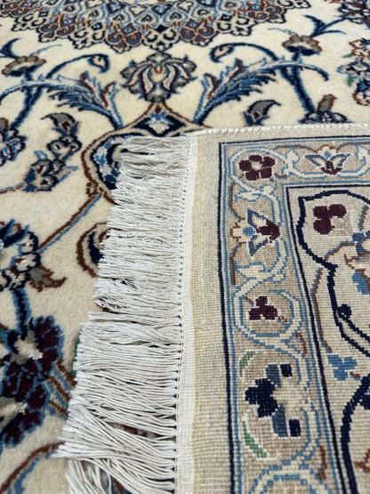 Nain Rug - 300 cm x 193 cm