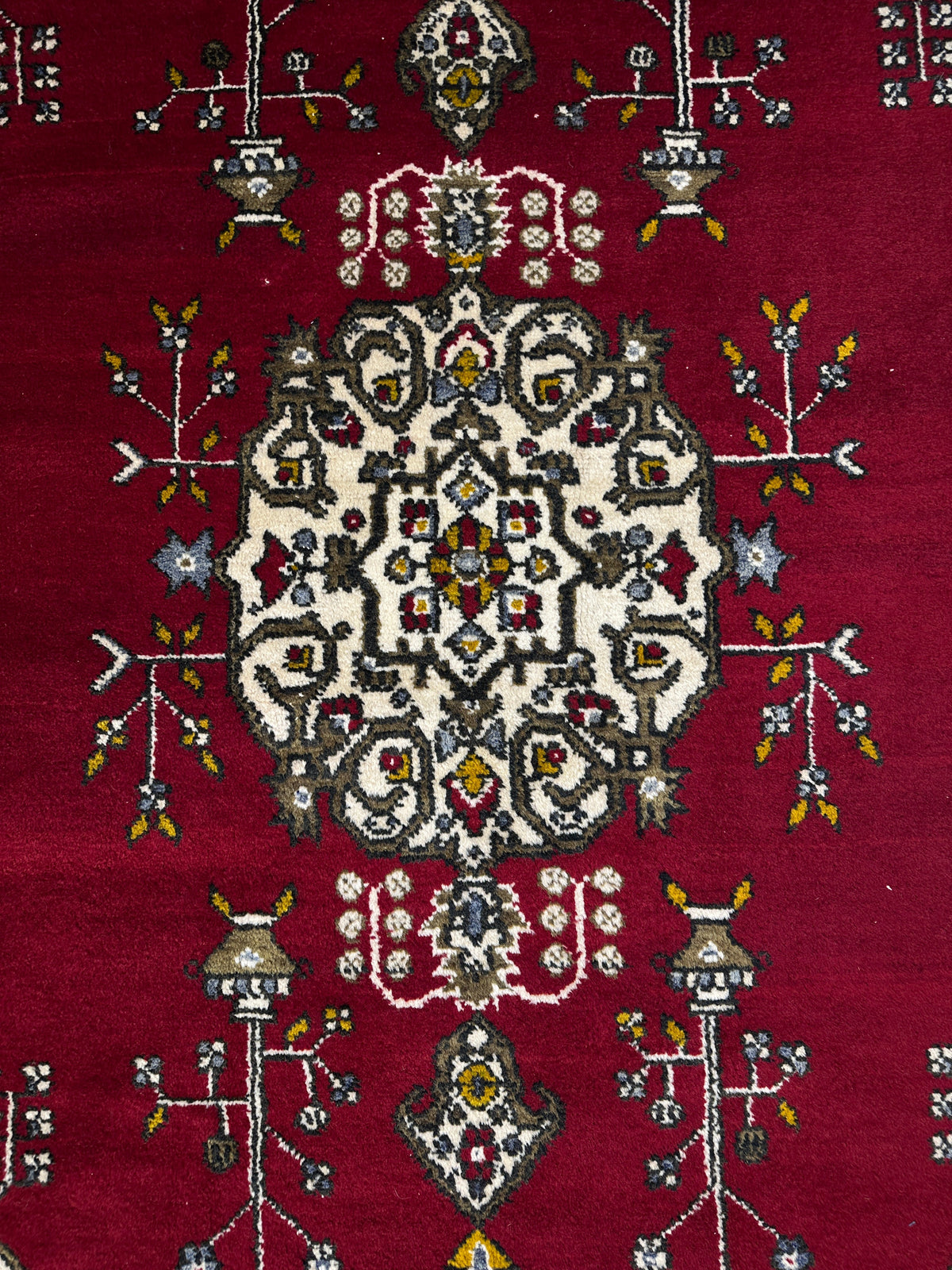 Turkish Rug - 277 cm x 152 cm