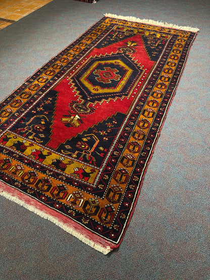 Turkish Rug - 266 cm x 137 cm