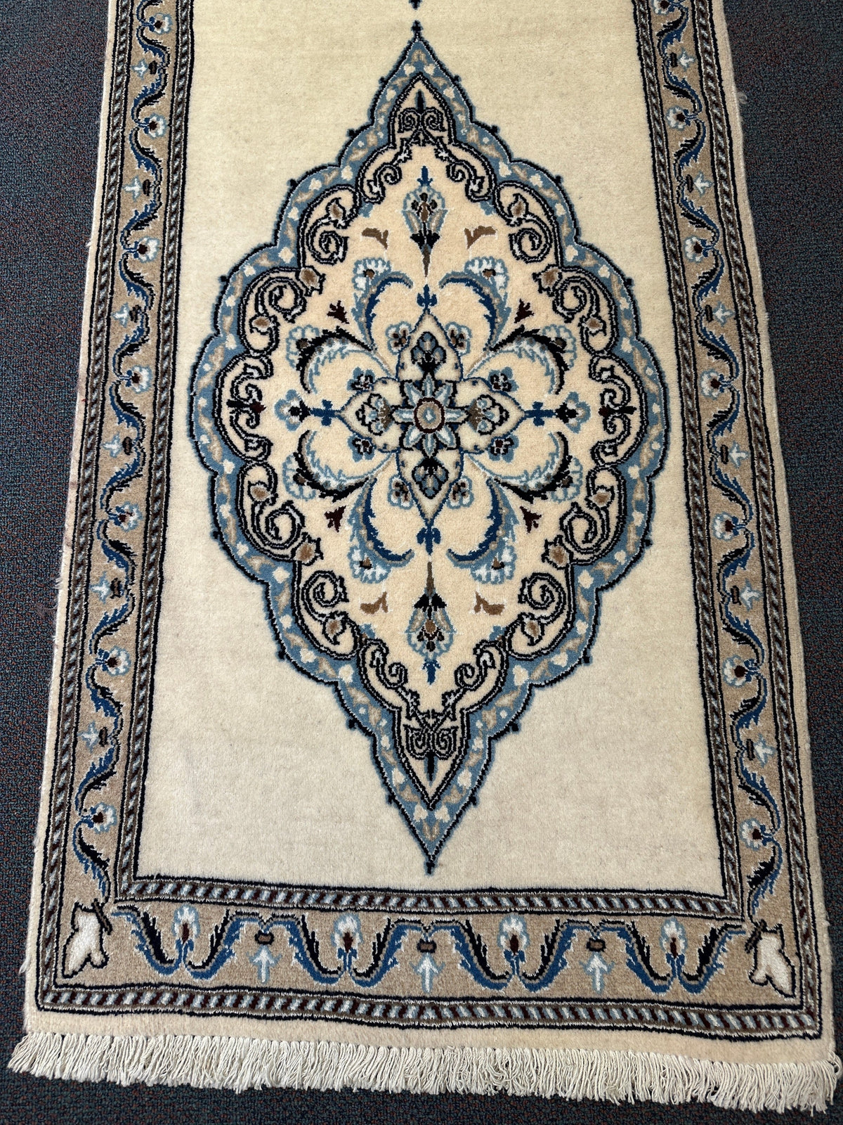 Nain Runner - 620 cm x 76 cm