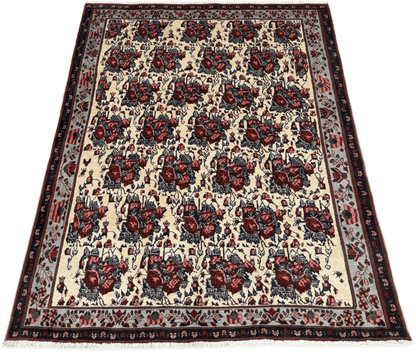 Gharajeh Rug - 242 cm x 173 cm