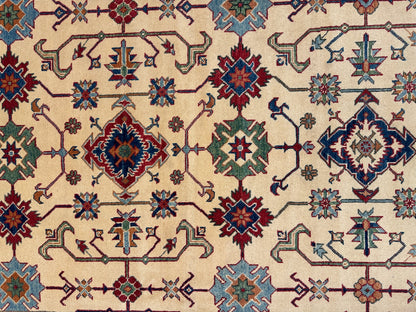 Kazak Rug - 272 cm x 186 cm