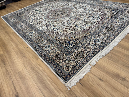 Nain Rug - 405 cm x 295 cm