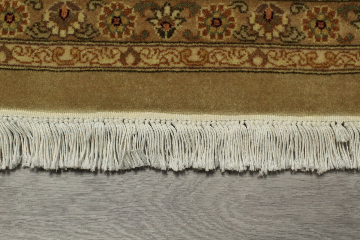 Kashmiri Rug - 365 cm x 277