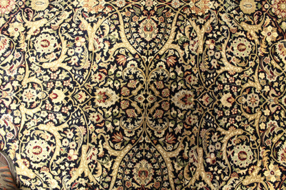 Kashmiri Rug - 358 cm x 268 cm