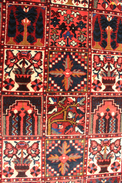 Bakhtiari Rug - 390 cm x 310 cm