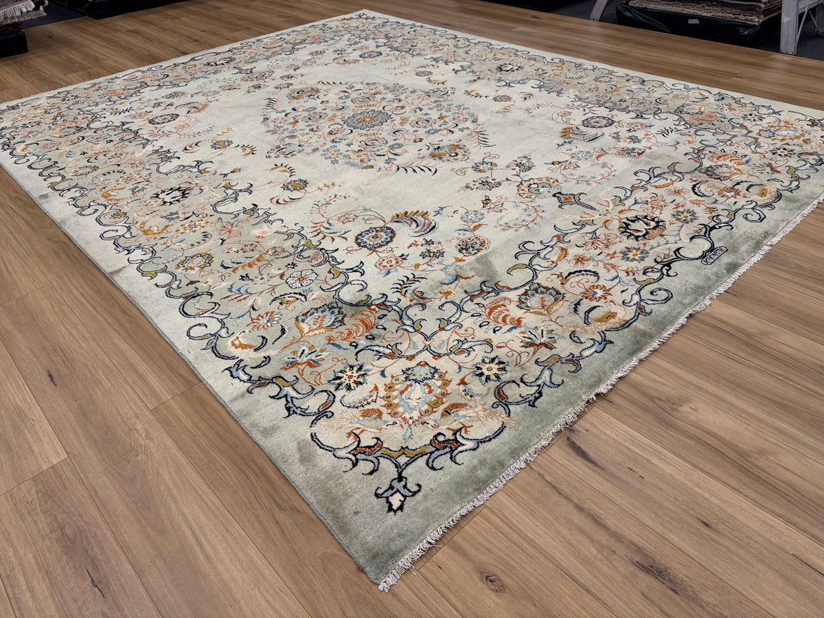 Kashan Rug - 355 cm x 280 cm