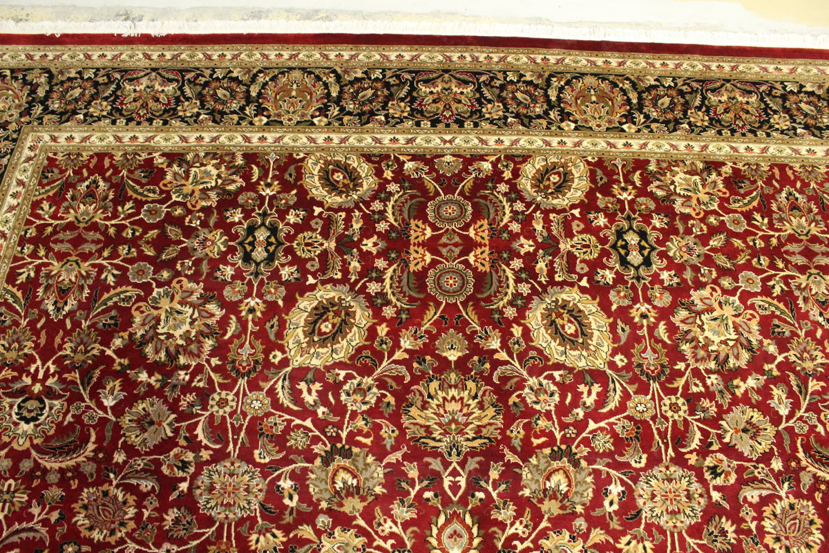 Kashmiri Rug - 352 cm x 278 cm