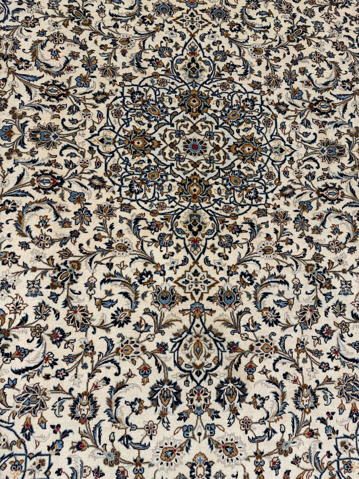 Kashan Rug - 405 cm x 300 cm