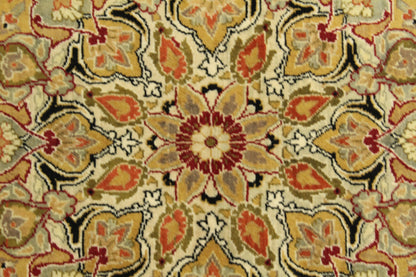 Kashmiri Rug - 379 cm x 272 cm