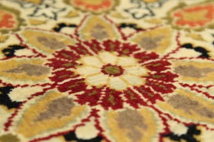 Kashmiri Rug - 379 cm x 272 cm