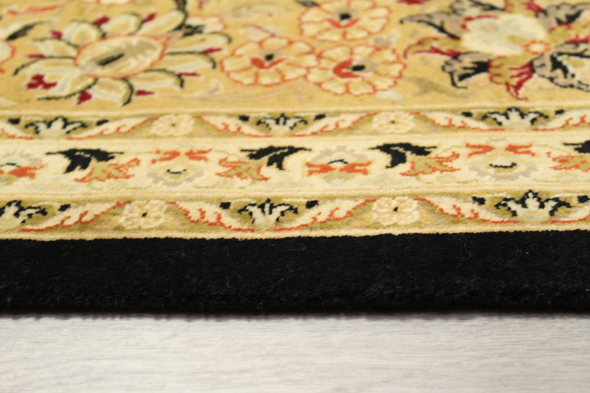 Kashmiri Rug - 379 cm x 272 cm