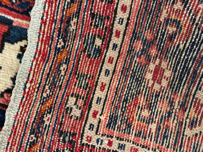 Hussainabad Rug - 305 cm x 215 cm