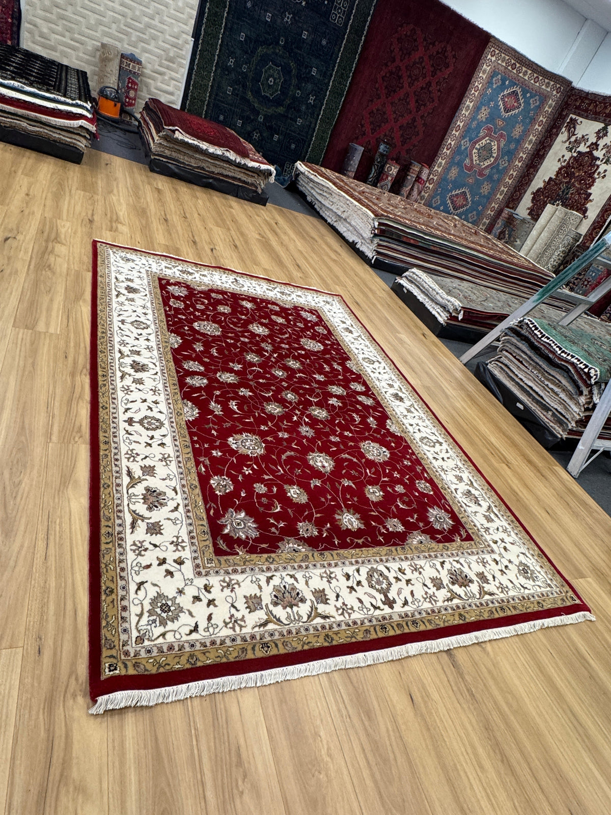 Ziegler Rug - 295 cm x 202 cm