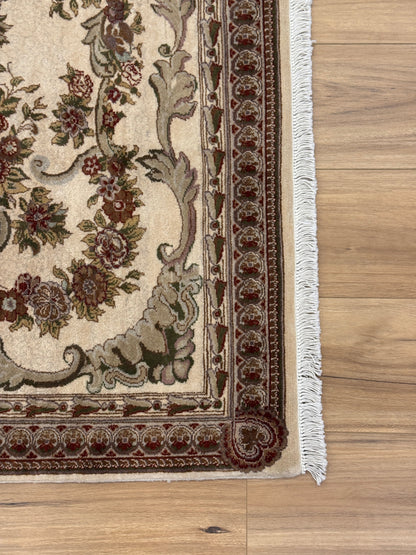 Kashmiri Rug - 275 cm x 182 cm