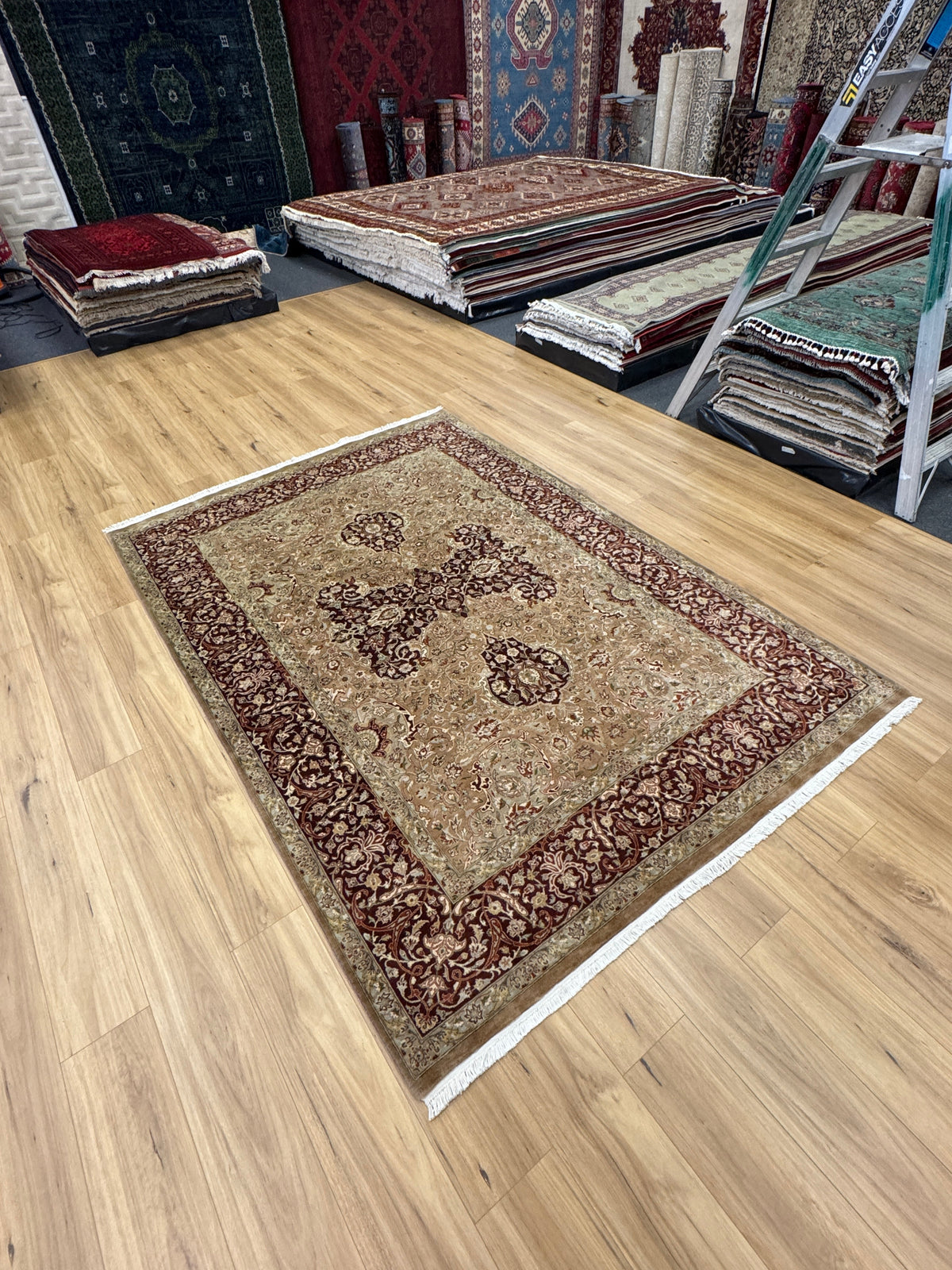 Kashmiri Rug - 263 cm x 184 cm
