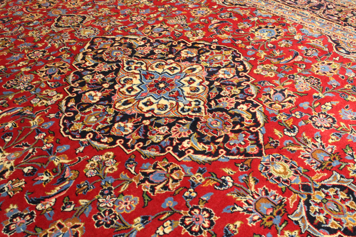 Kashan Rug - 392 cm x 292 cm