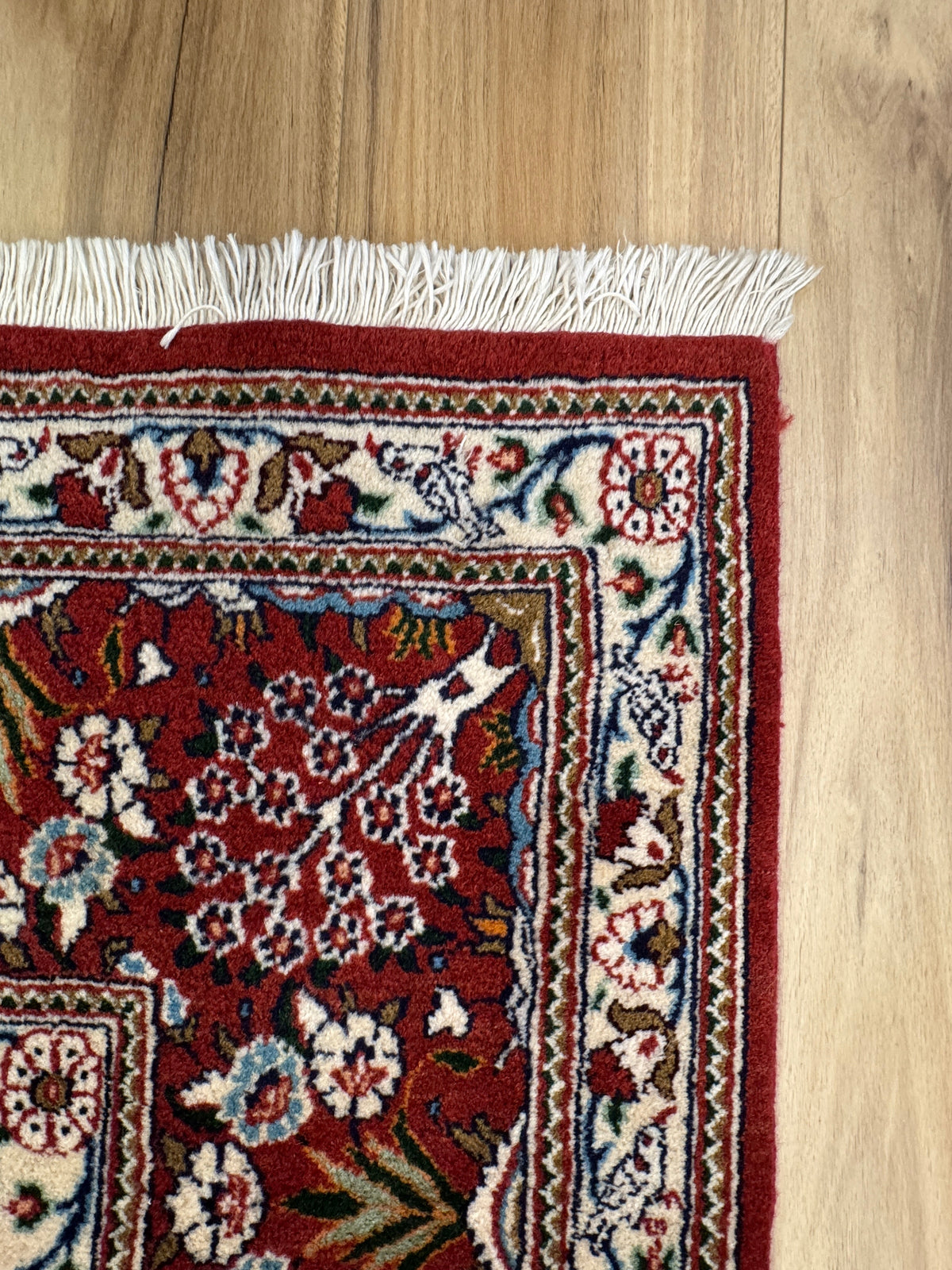 Bakhtiari Rug - 293 cm x 193 cm