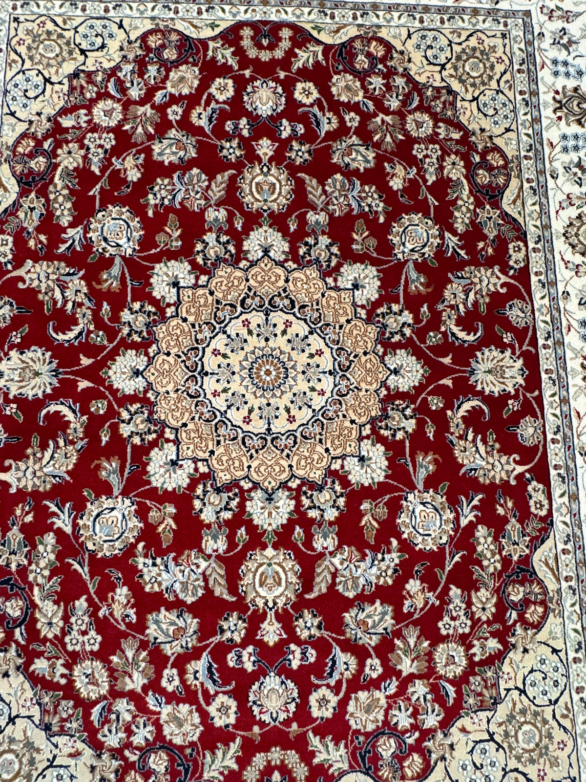 Nain Rug - 249 cm x 192 cm