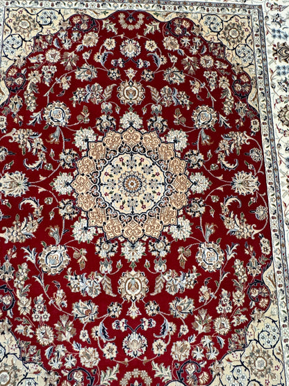 Nain Rug - 249 cm x 192 cm