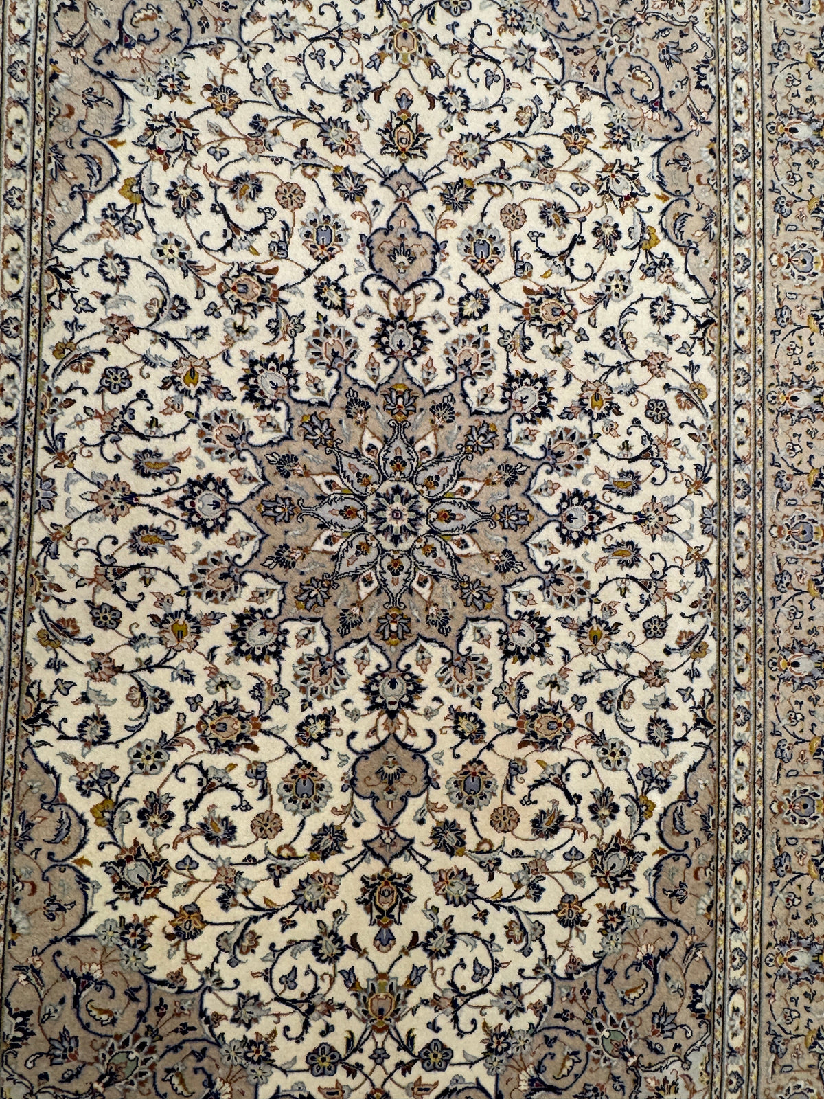 Najafabad Rug - 300 cm x 198 cm