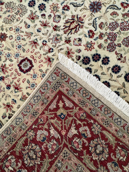Ziegler Rug - 265 cm x 185 cm