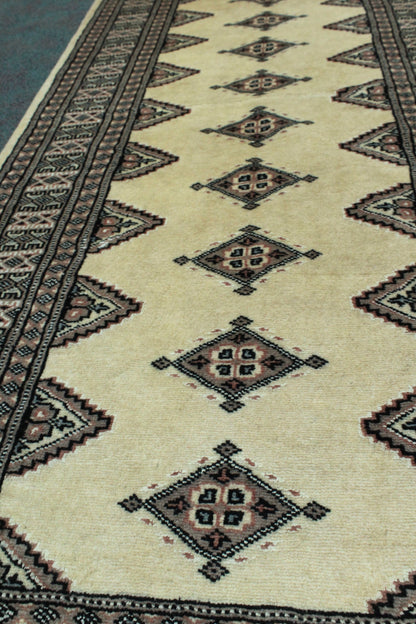 Jaldar Rug  - 395 cm x 96 cm