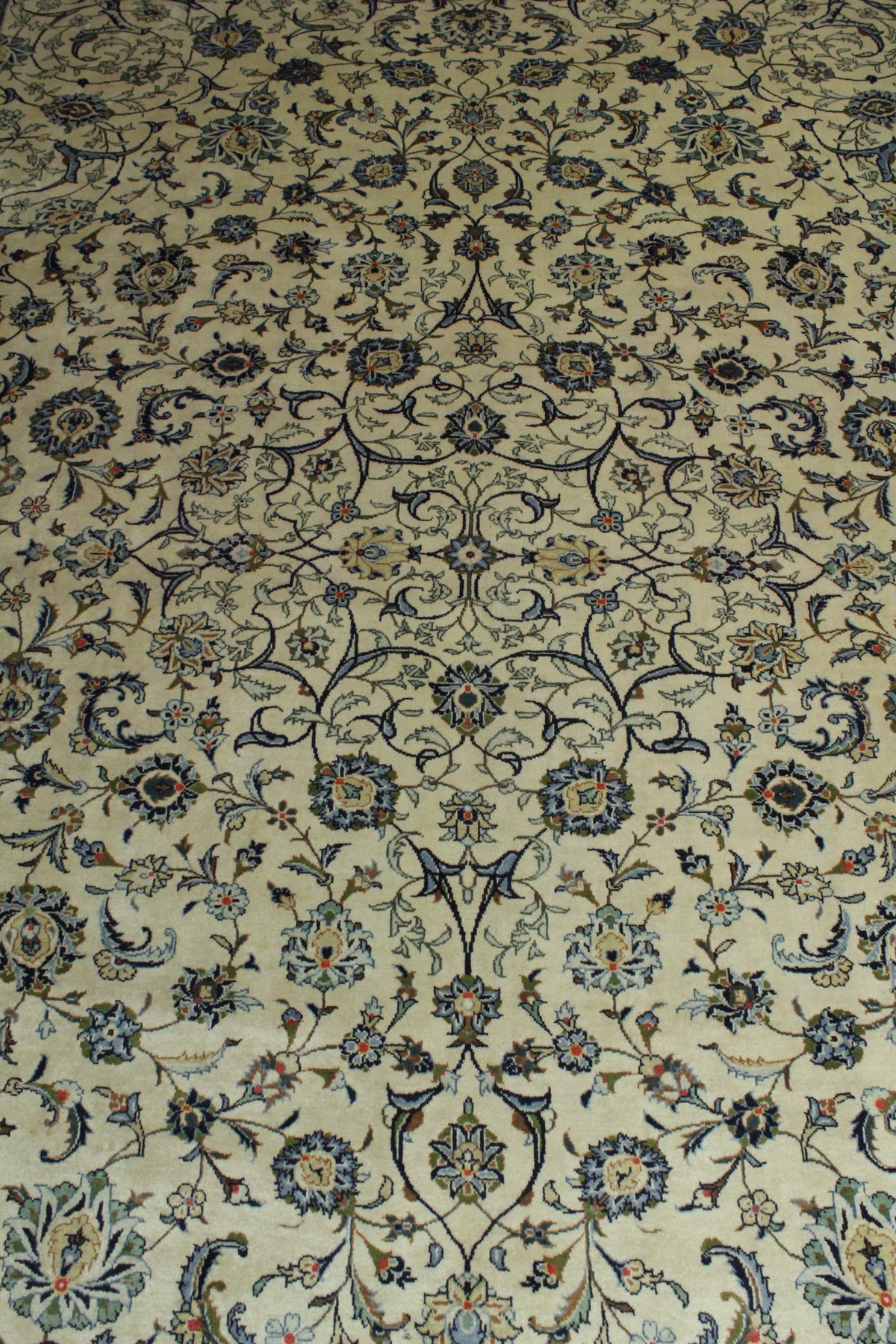 Kashmar Rug (Kurk Wool) - 391 cm x 297 cm