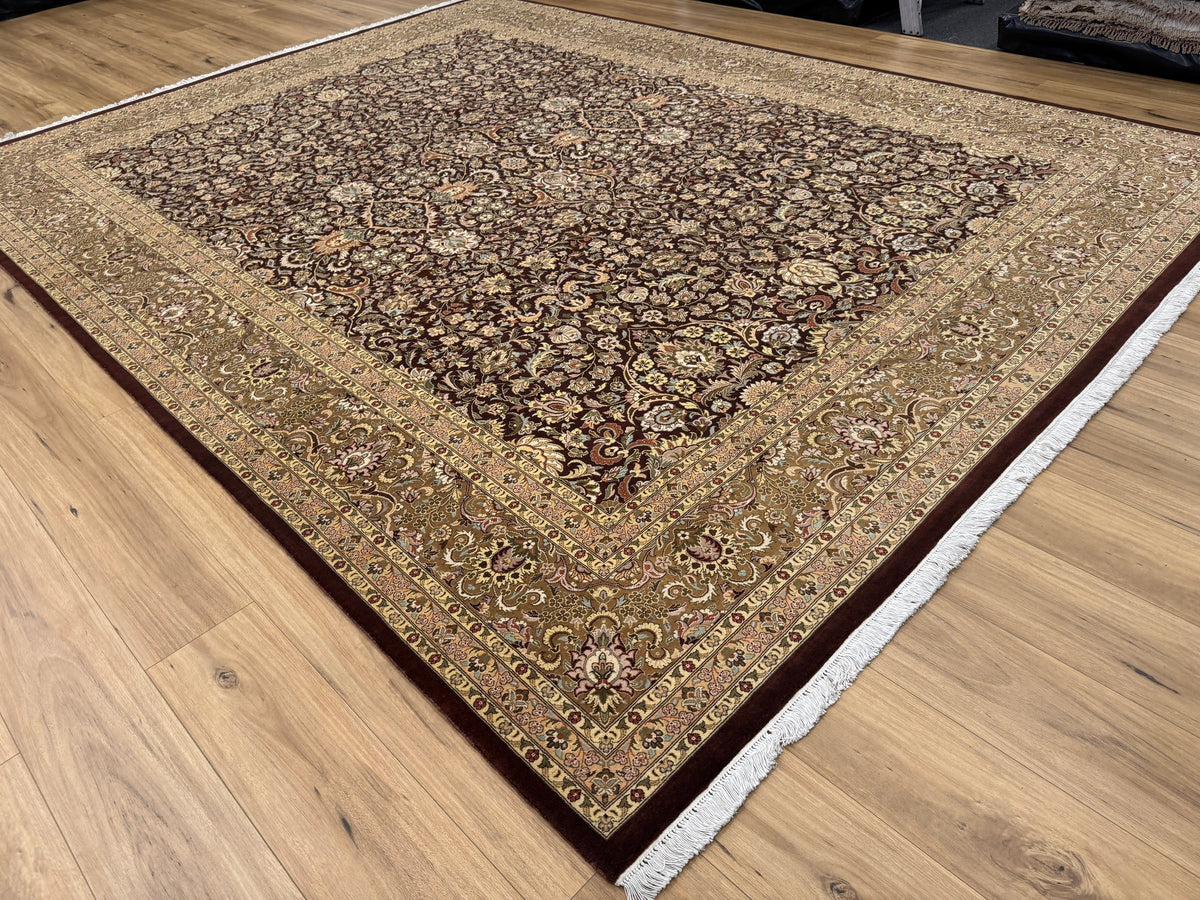 Kashmiri Rug - 371 cm x 280 cm