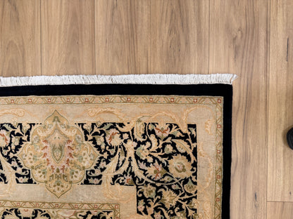 Kashmiri Rug - 322 cm x 245 cm