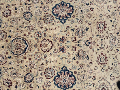 Kashmiri Rug - 371 cm x 271 cm