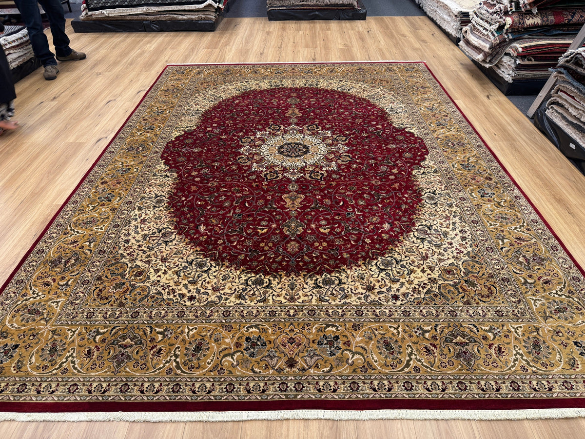 Kashmiri Rug - 380 cm x 272 cm