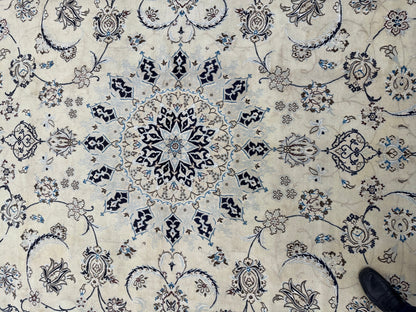 Nain Rug (very fine) - 410 cm x 295 cm