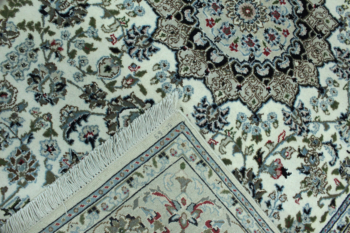 Nain Rug (Fine) - 197 cm x 137 cm