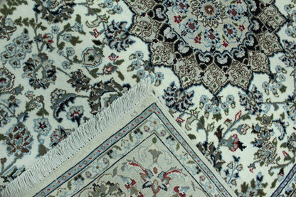 Nain Rug (Fine) - 197 cm x 137 cm