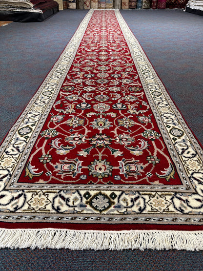 Ziegler Rug - 596 cm x 78 cm