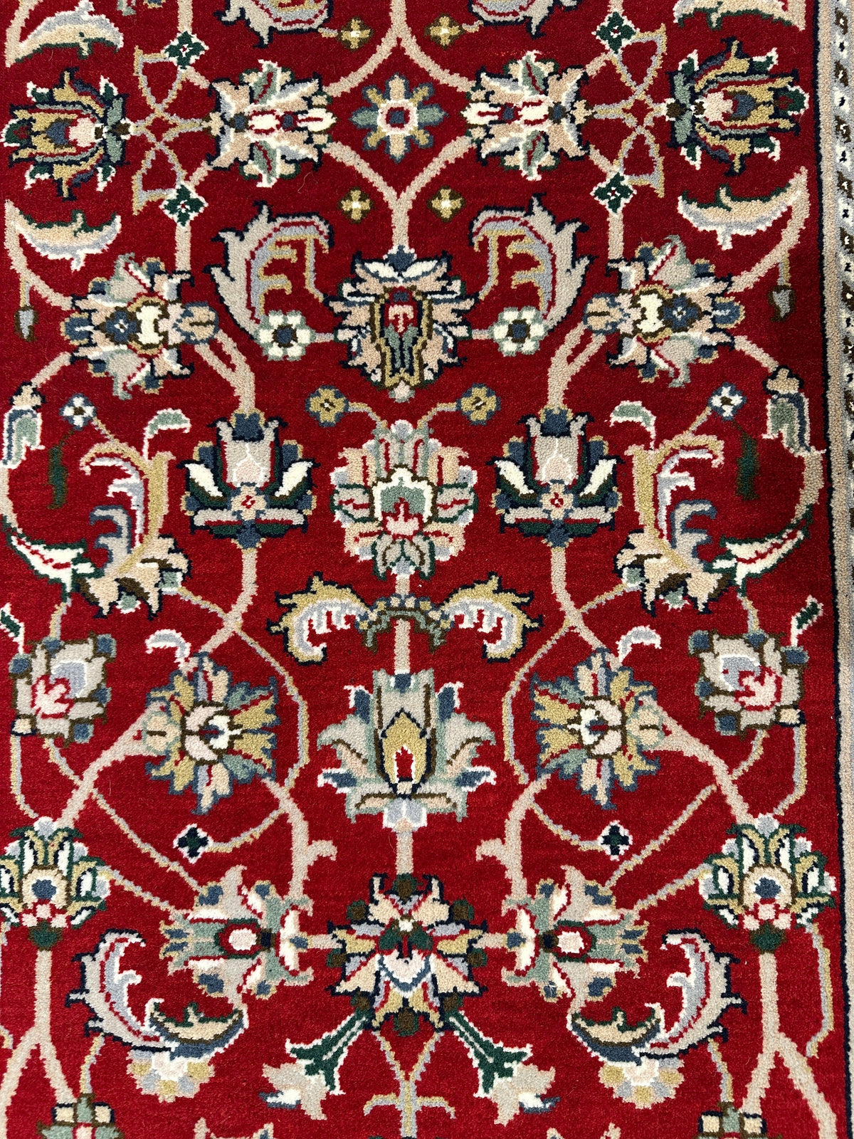 Ziegler Rug - 596 cm x 78 cm