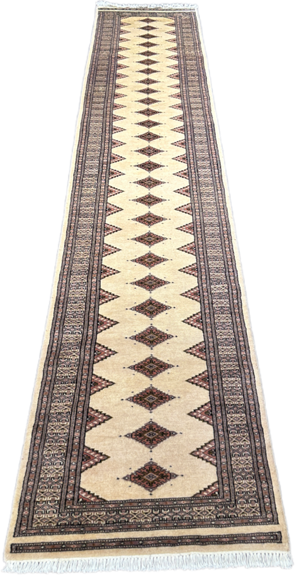 Jaldar Rug - 432 cm x 81 cm