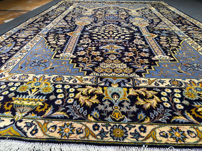 Najafabad Rug - 363 cm x 250 cm