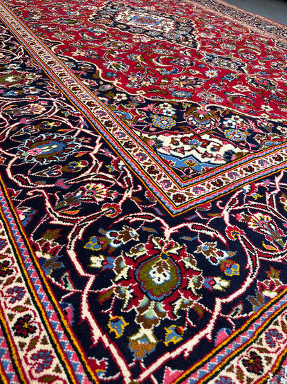 Mashad Rug - 342 cm x 240 cm