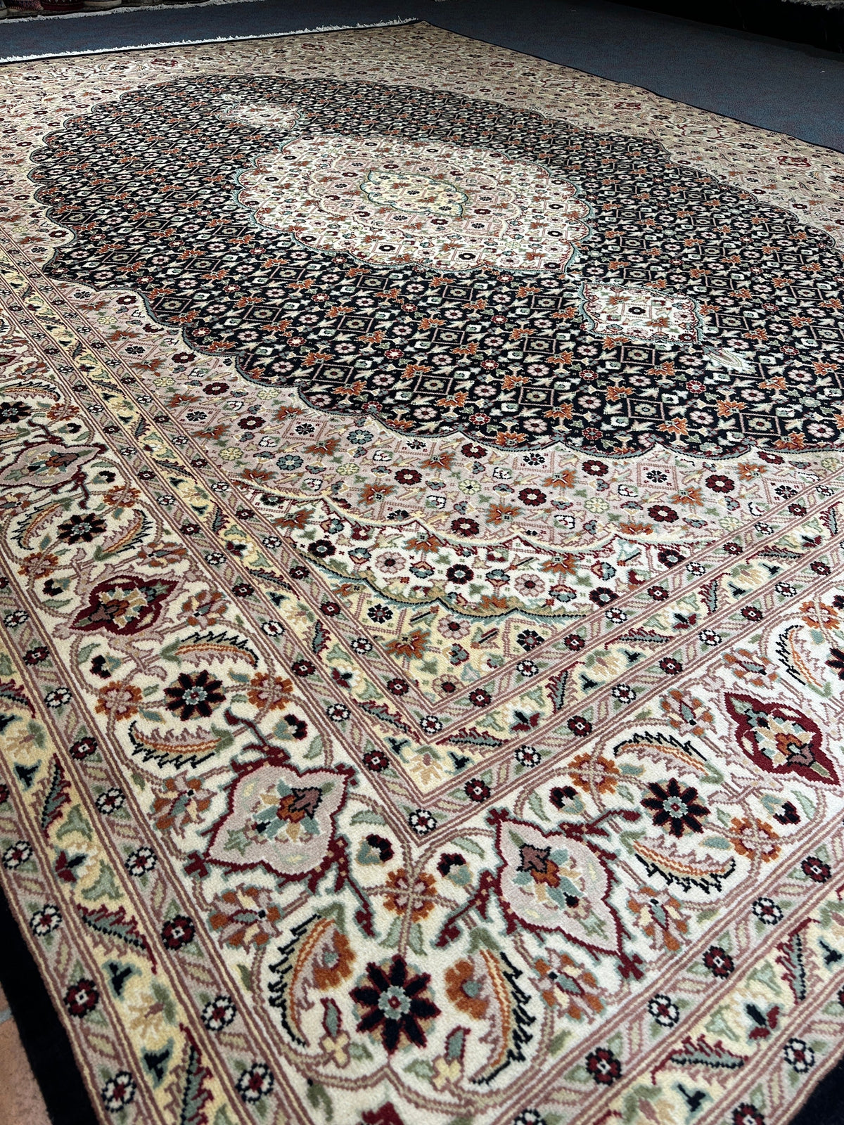 Tabriz Rug  - 360 cm x 273 cm