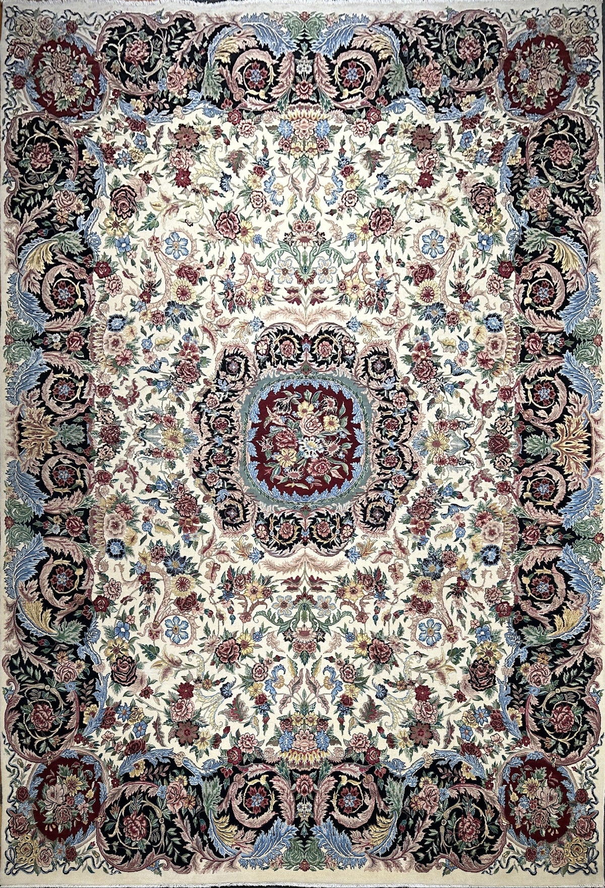 French Flower Rug - 434 cm x 298 cm